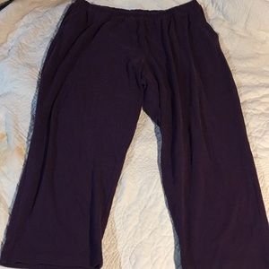 Plum purple sweat pant legging decent size pockets